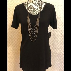 Tahari black top